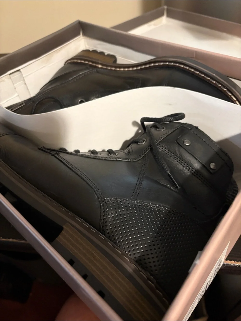 Crown Vintage Men’s Black Leather Lace-Up Boots